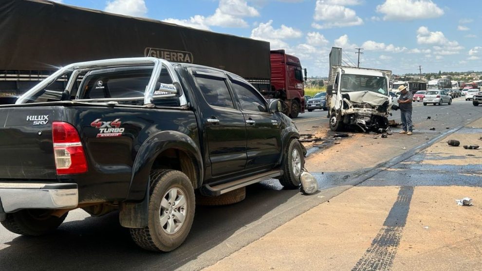 Atualização: Colisão frontal na BR-373 deixa um ferido leve Boca no Trombone Atualização: Colisão frontal na BR-373 deixa um ferido leve