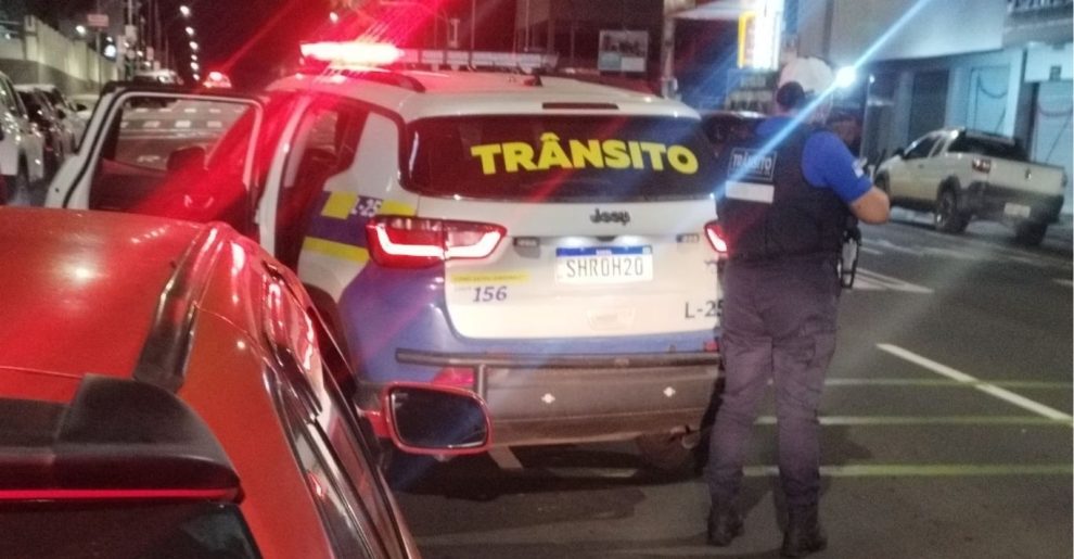 Motorista inabilitado é flagrado dirigindo embriagado e sem habilitação Boca no Trombone Motorista inabilitado é flagrado dirigindo embriagado e sem habilitação