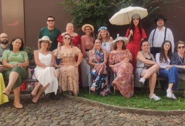 Sarau Cultural faz homenagem para as mulheres na 12ª Ação Poética em PG Boca no Trombone Sarau Cultural faz homenagem para as mulheres na 12ª Ação Poética em PG