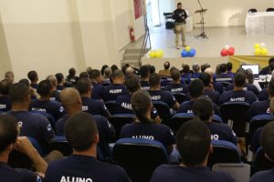 Prefeita sanciona Lei que aumenta efetivo da Guarda Municipal em Ponta Grossa Boca no Trombone Prefeita sanciona Lei que aumenta efetivo da Guarda Municipal em Ponta Grossa