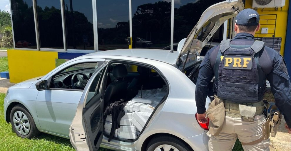 Jovem de 17 anos é detido com quase 400 kg de maconha pela PRF Boca no Trombone Jovem de 17 anos é detido com quase 400 kg de maconha pela PRF