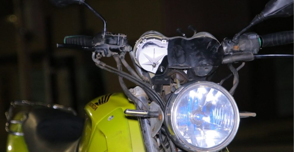 Motociclista fura preferencial e colide com veículo em Ponta Grossa Boca no Trombone Motociclista fura preferencial e colide com veículo em Ponta Grossa