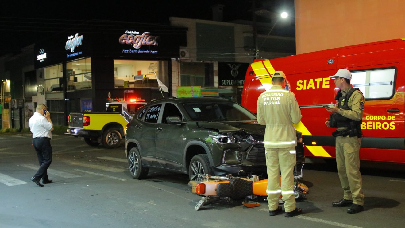 Motociclista sofre fraturas graves em colisão com carro no centro de Ponta Grossa Boca no Trombone Motociclista sofre fraturas graves em colisão com carro no centro de Ponta Grossa