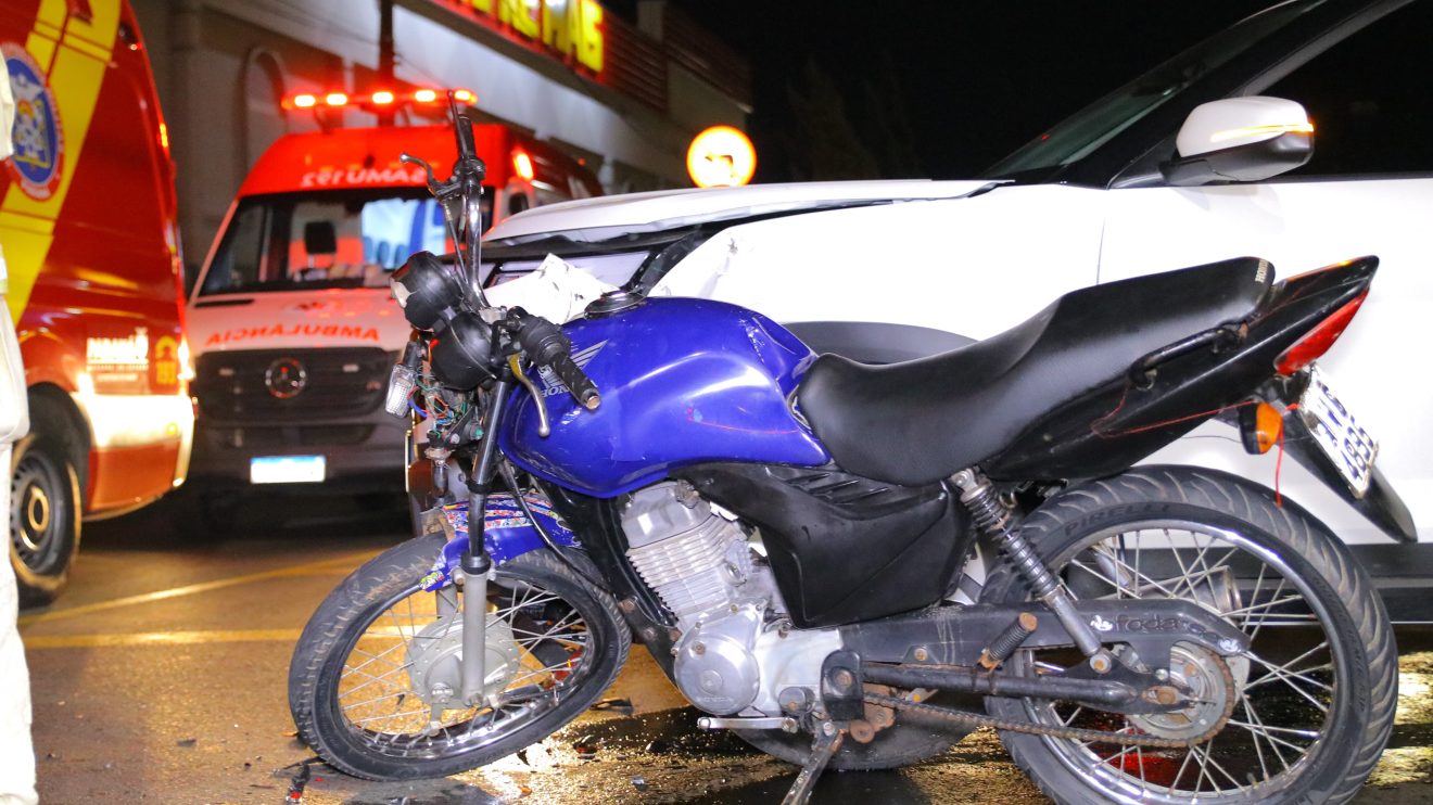 Motociclista é socorrido após acidente na Av. Carlos Cavalcanti em Ponta Grossa Boca no Trombone Motociclista é socorrido após acidente na Av. Carlos Cavalcanti em Ponta Grossa