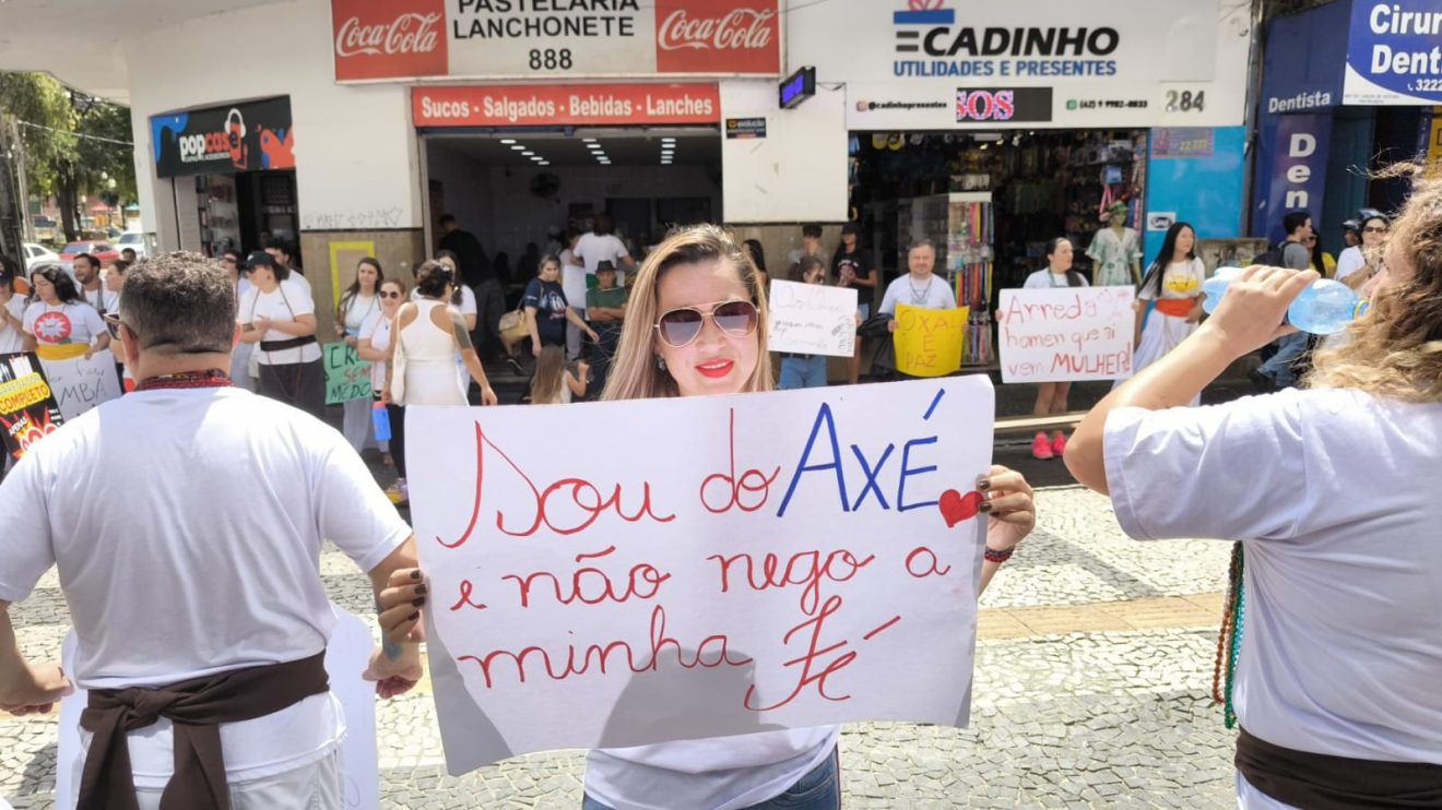 Ato 'Crença Sem Medo' mobiliza Ponta Grossa contra a intolerância religiosa Boca no Trombone Ato 'Crença Sem Medo' mobiliza Ponta Grossa contra a intolerância religiosa