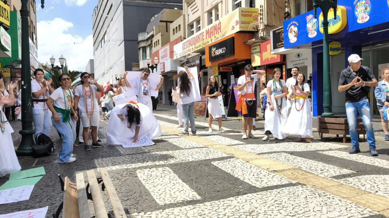 Ato 'Crença Sem Medo' mobiliza Ponta Grossa contra a intolerância religiosa Boca no Trombone Ato 'Crença Sem Medo' mobiliza Ponta Grossa contra a intolerância religiosa