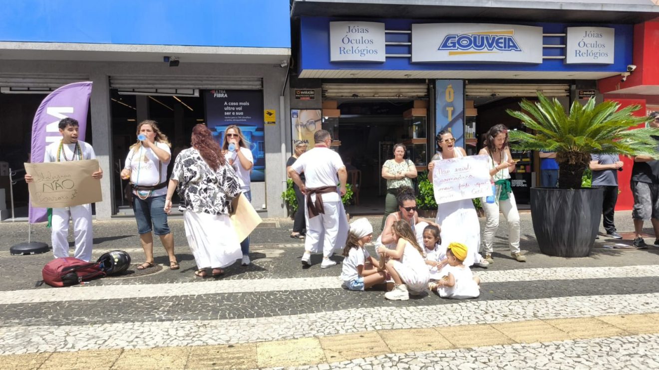 Ato 'Crença Sem Medo' mobiliza Ponta Grossa contra a intolerância religiosa Boca no Trombone Ato 'Crença Sem Medo' mobiliza Ponta Grossa contra a intolerância religiosa