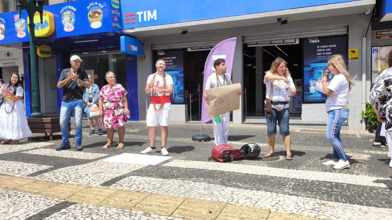 Ato 'Crença Sem Medo' mobiliza Ponta Grossa contra a intolerância religiosa Boca no Trombone Ato 'Crença Sem Medo' mobiliza Ponta Grossa contra a intolerância religiosa