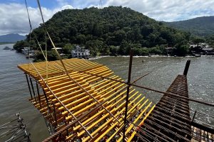 Obras da Ponte de Guaratuba avançam: aduela de partida já está em construção Boca no Trombone Obras da Ponte de Guaratuba avançam: aduela de partida já está em construção