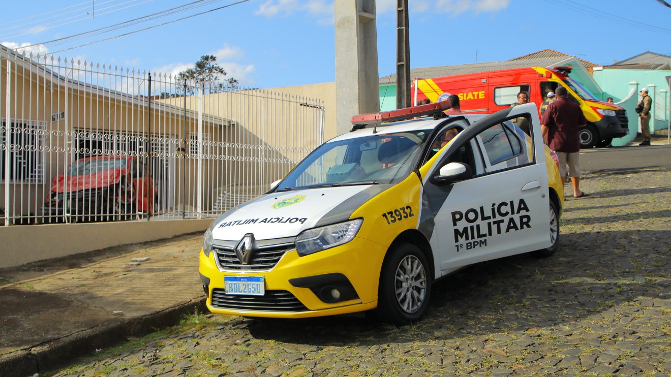 Condutor embriagado colide contra muro de residência 5 Boca no Trombone Condutor embriagado colide contra muro de residência 5
