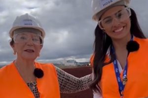 Prefeita visita obra