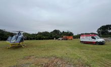 PRF e SAMU salvam homem após queda de 4 metros no Paraná