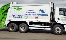 Caminhão de coleta de lixo da PGA se envolve em acidente em Ponta Grossa; empresa se pronuncia