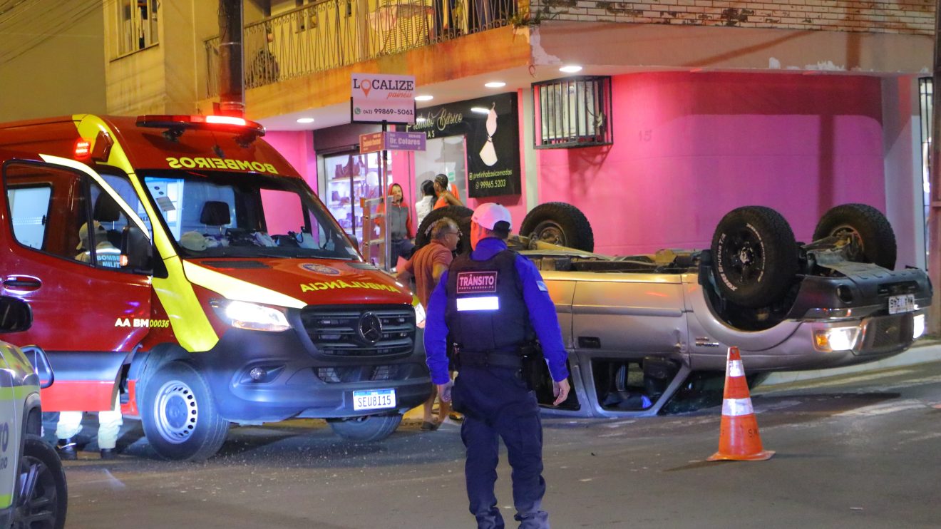 Acidente entre Uno e caminhonete deixa menino de 9 anos ferido em Ponta Grossa Boca no Trombone Acidente entre Uno e caminhonete deixa menino de 9 anos ferido em Ponta Grossa