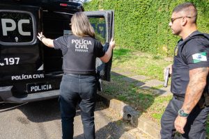 Homem é preso em Castro após agredir ex-companheira e descumprir medida protetiva Boca no Trombone Homem é preso em Castro após agredir ex-companheira e descumprir medida protetiva