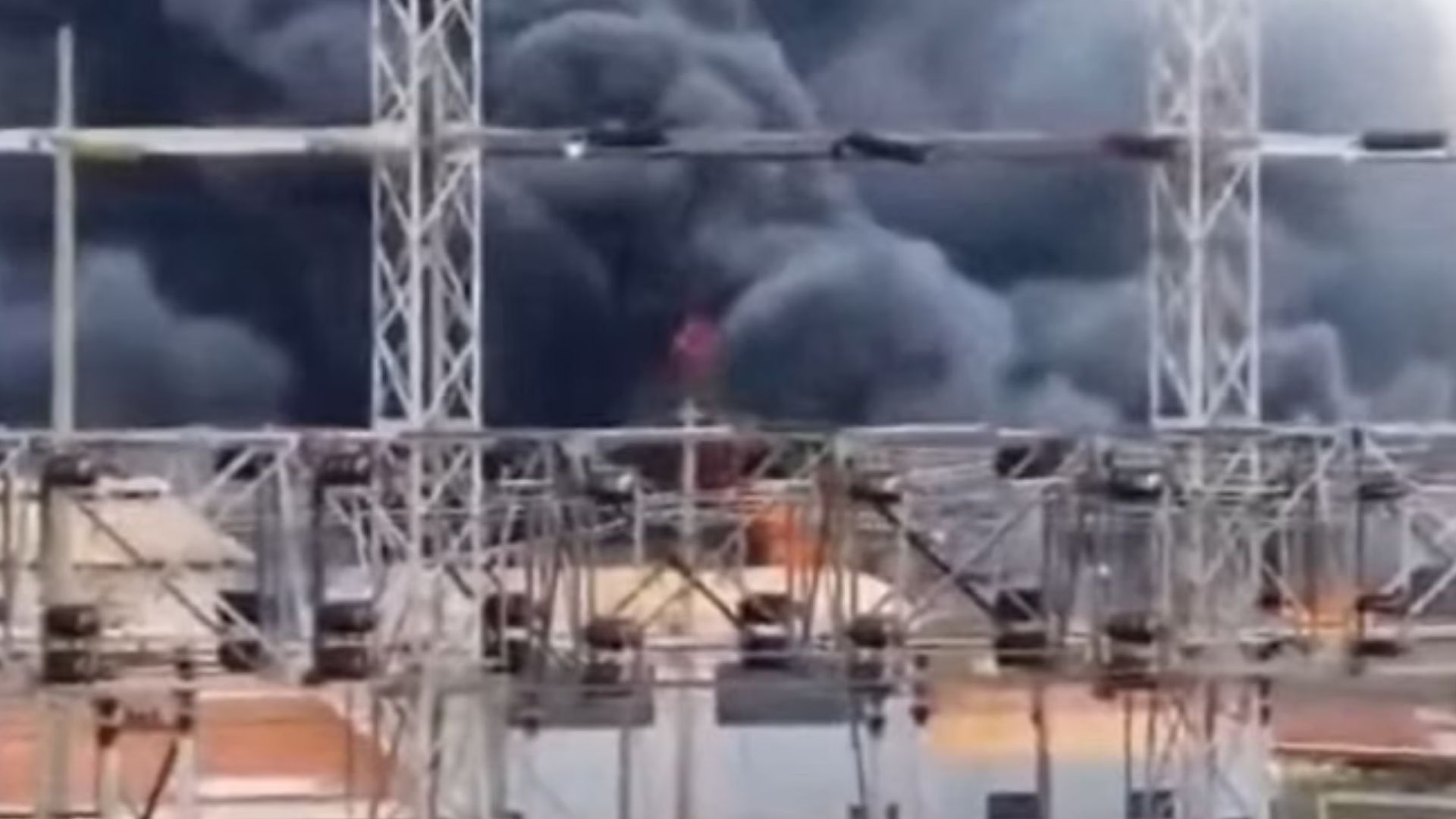Explosão em fábrica deixa mortos e desaparecidos ; Veja vídeo — BnT Online