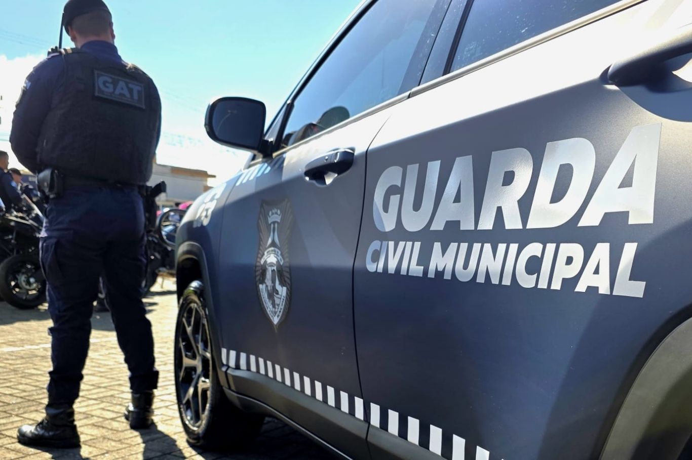 Mulher é presa por violação de domicílio no bairro Cará-Cará em Ponta Grossa
