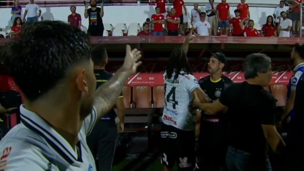 Imagens revelam autor de injúria racial contra jogadores do Operário Ferroviário