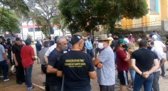 PMs de Ponta Grossa fazem manifestação por reajuste salarial