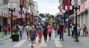 Confira o que abre e fecha no feriado de amanhã (15) em Ponta Grossa
